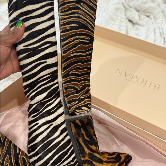 Great condition Alexandre Birman 2 tone (animal print ) boots size 35/5 - Picture 2 of 3
